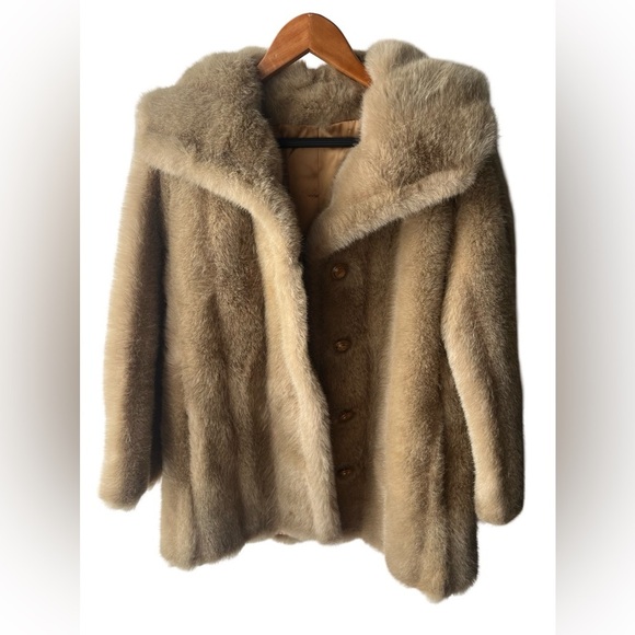 Vintage 1970s Fur Coat - Picture 1 of 7